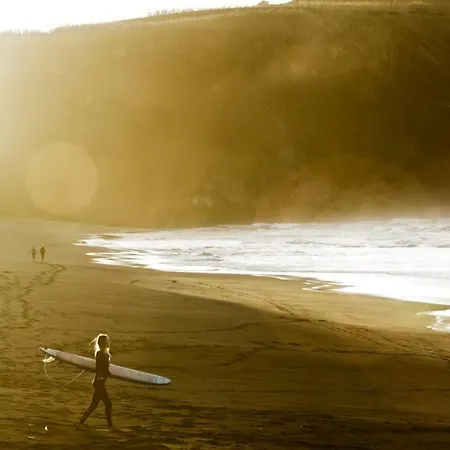 Azores Surf Camp Gloria (Sao Miguel)