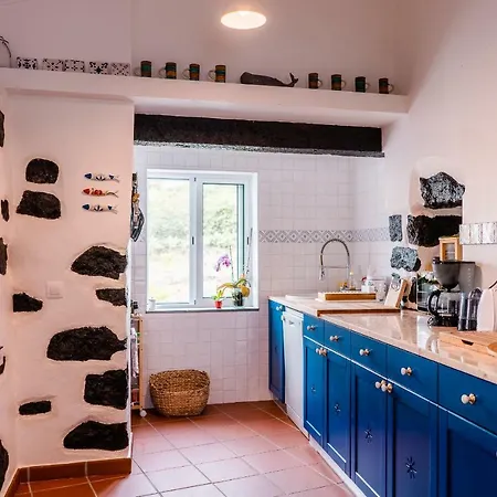 Guest house Azores Surf Camp Gloria (Sao Miguel)