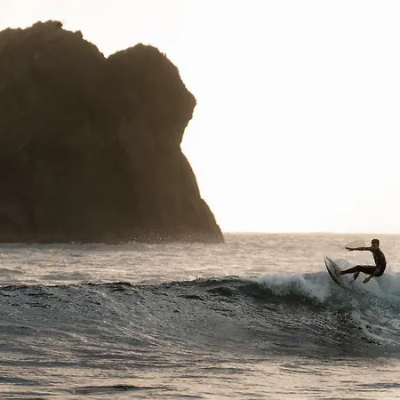 Gasthof Azores Surf Camp